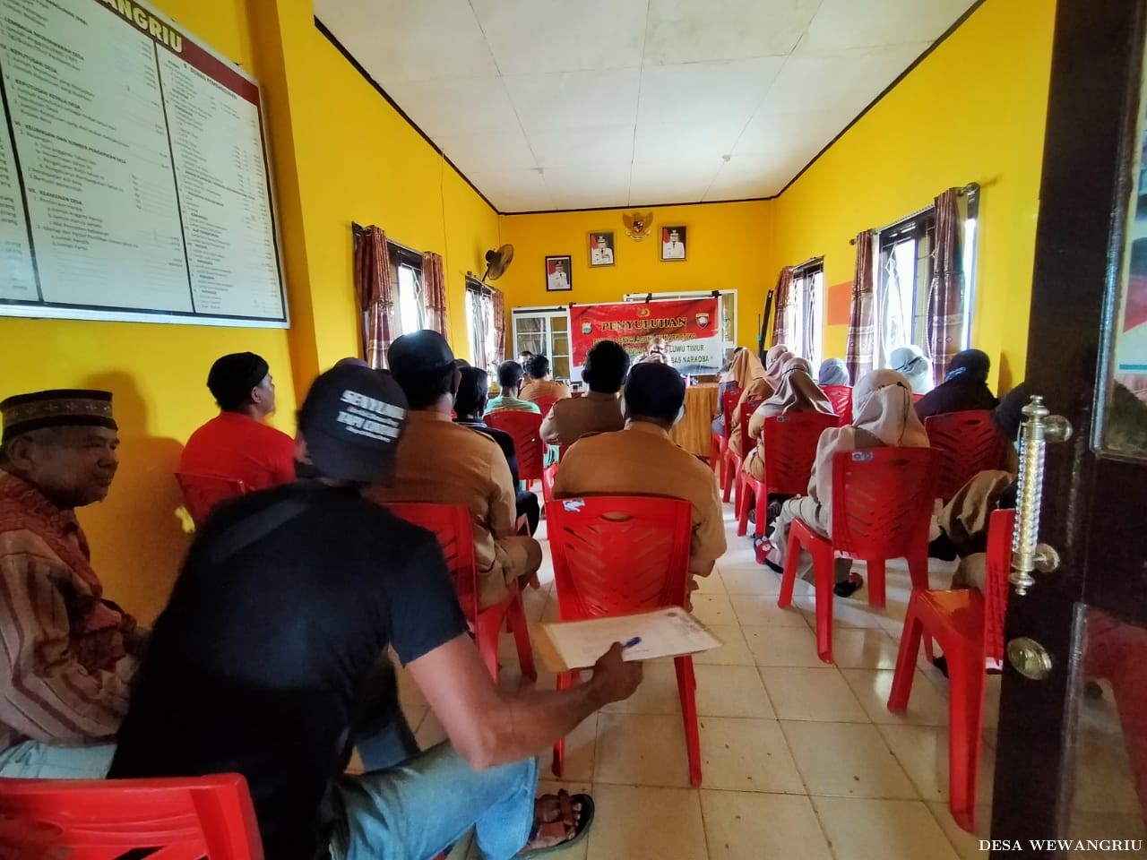 Penyuluhan Harkamtibmas, Penyalahgunaan Narkoba dan Sosialisasi bahaya Covid 19 oleh Satuan Binmas Polres Luwu Timur