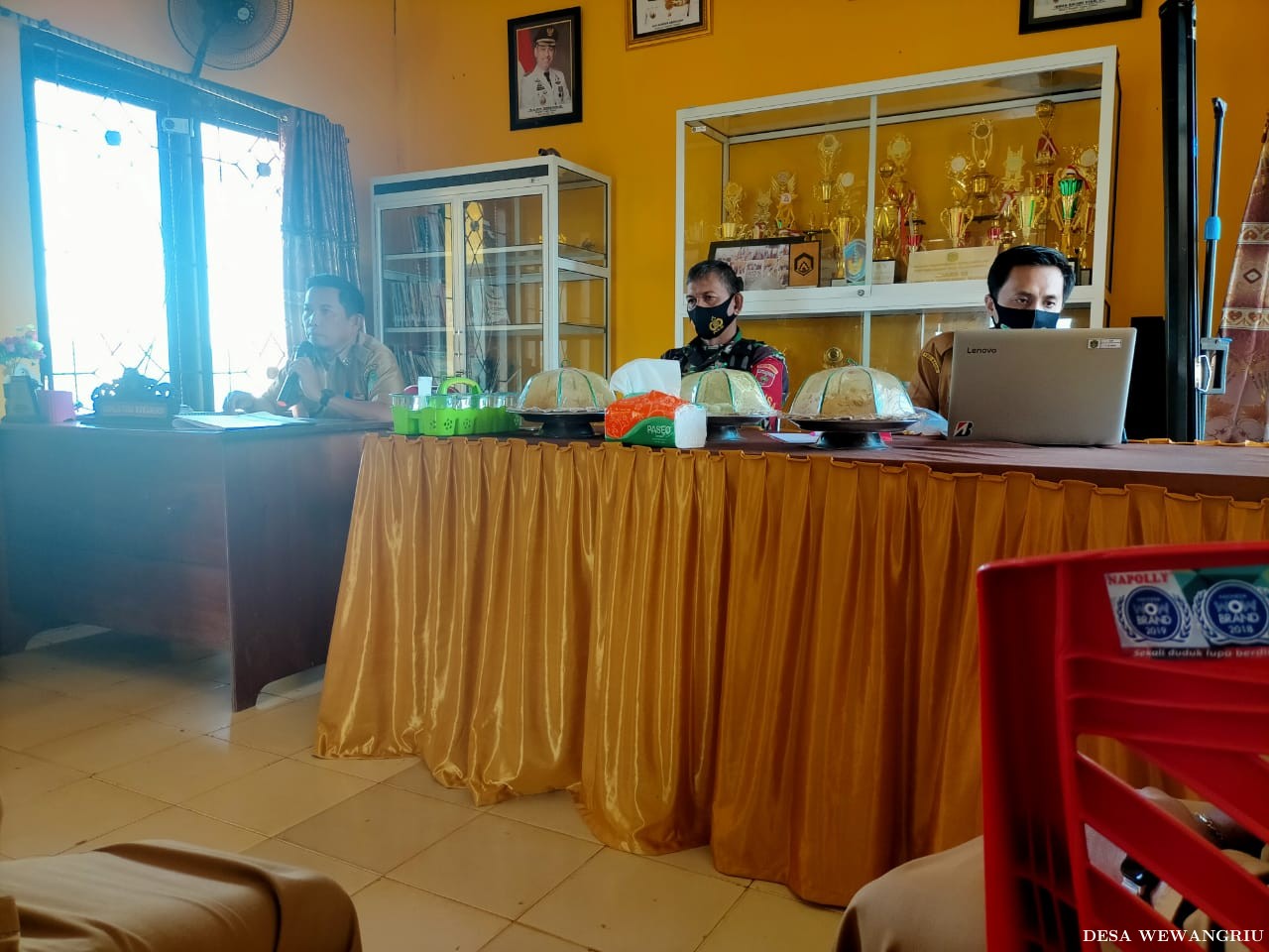 RAPAT - (Ada 0 foto)